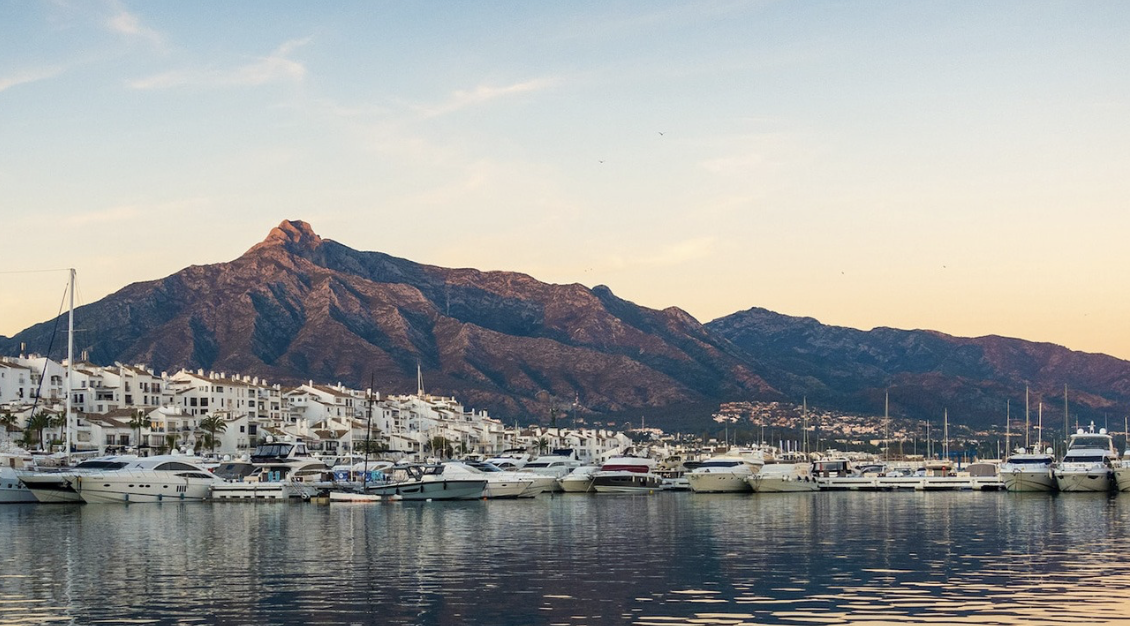 Lifestyle Marbella 52 Residence by Investment